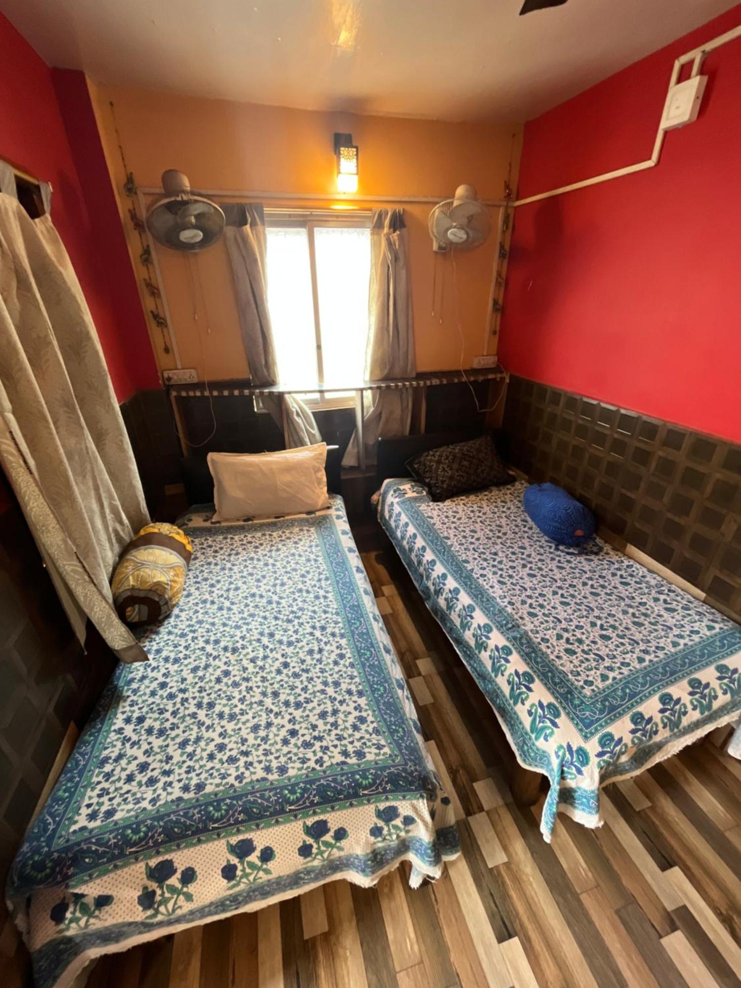 Calcutta Backpackers Homestay -Only For Backpackers & Travellers Εξωτερικό φωτογραφία